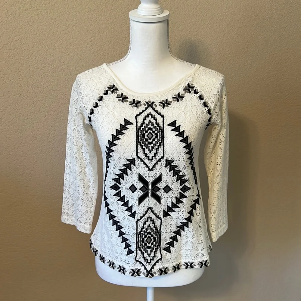 🎉Host Pick🎉Free People White Embroidered Lace Top